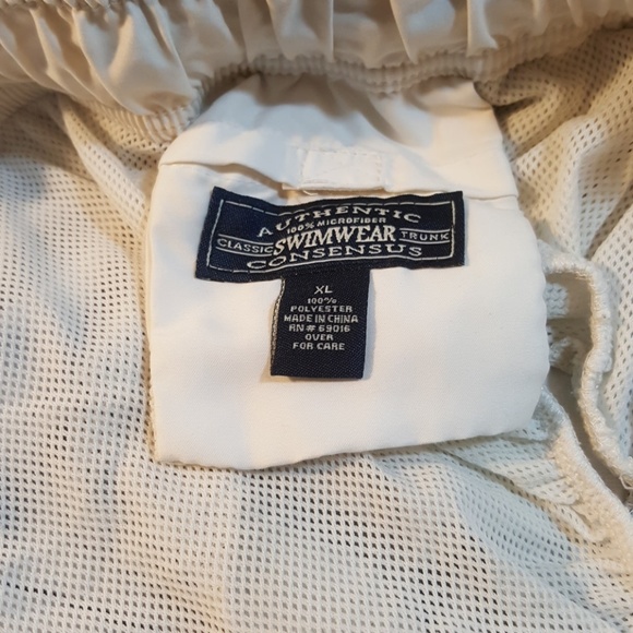 Authentic Consensus Mens Plaid Swim Trunks - Picture 4 of 6